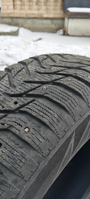 Продам зимнюю резину SAILUN