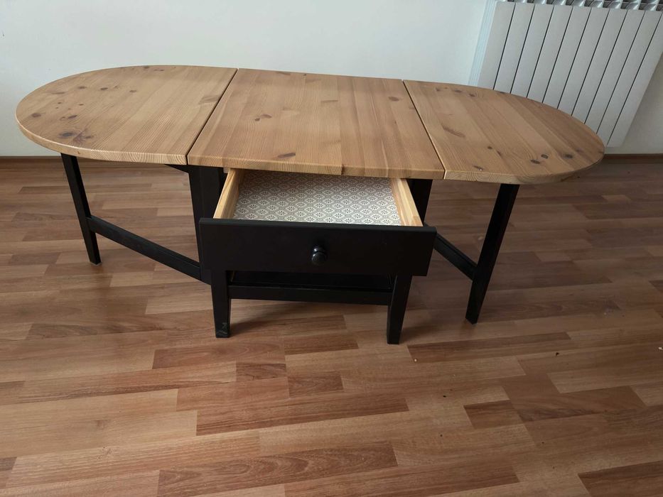 Холна маса от желязо и масивно дърво – сгъваема