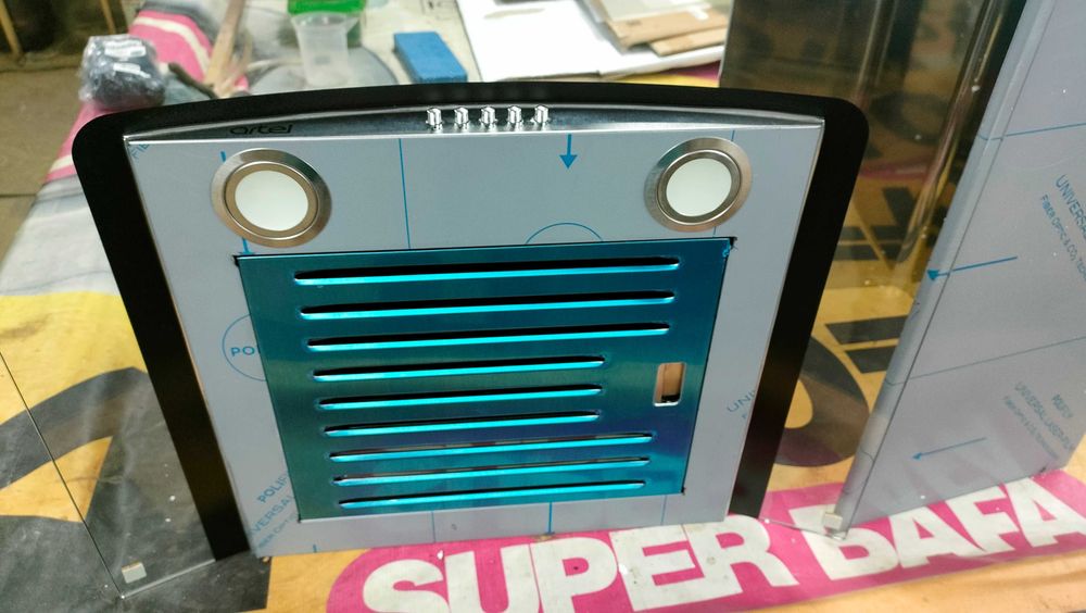 Кухонная вытяжка.