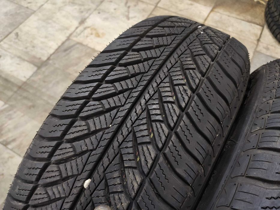 2бр Зимни Гуми 205 60 16 - Goodyear