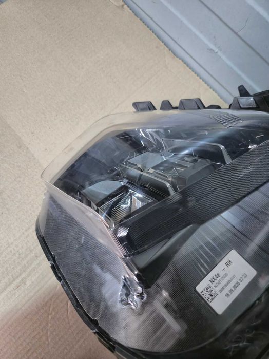 Far dreapta Hyundai Tucson NX4 / NX4e An 2020 -  2025 cod 92102-N7XXX