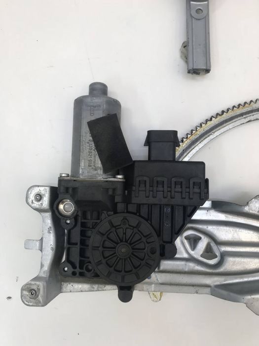 Macara usa portiera stanga dreapta fata spate Opel Astra H