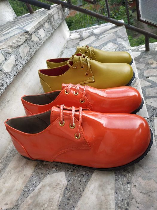 Нови дамски боси обувки