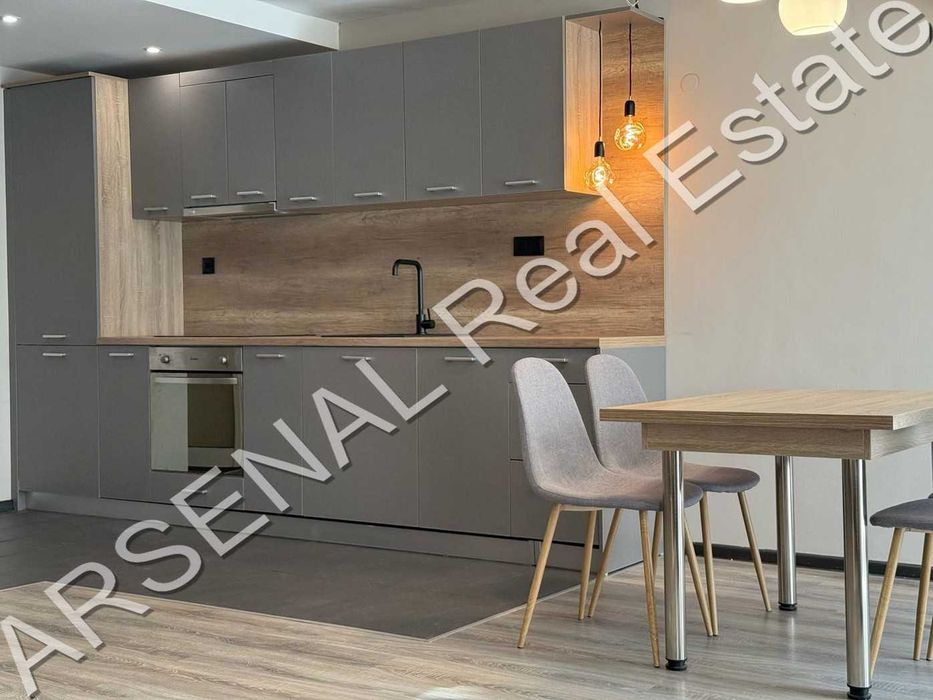 Дава се под наем Тристаен апартамент в София, Хиподрума - 110 кв.м за 825 € - Снимка #1