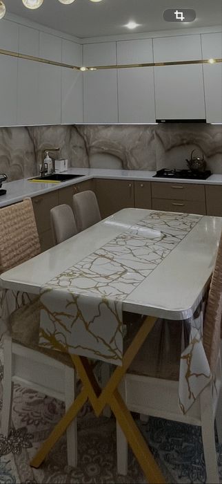 Продам кухонный стол