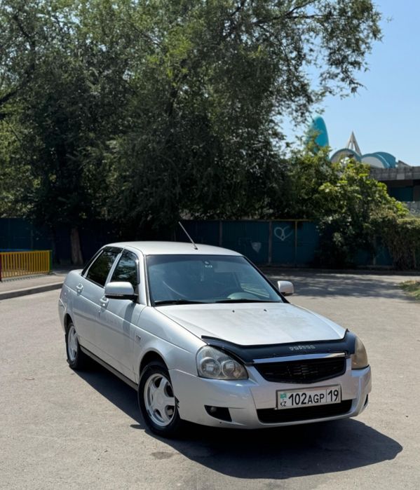 ПРОДАМ   Приору Люкс