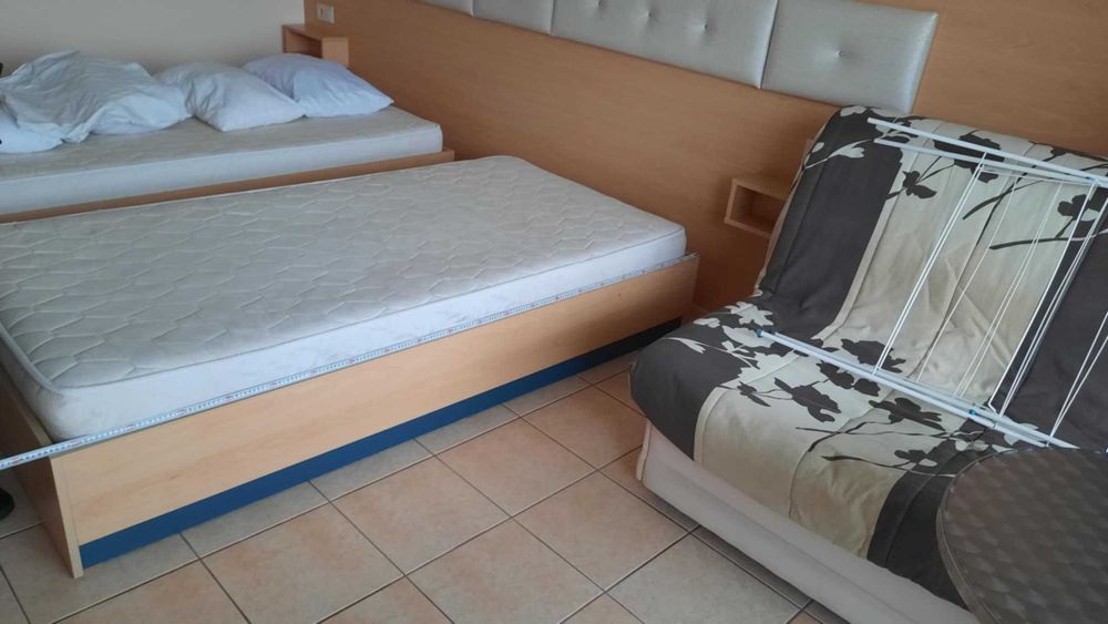 единично легло с матрак