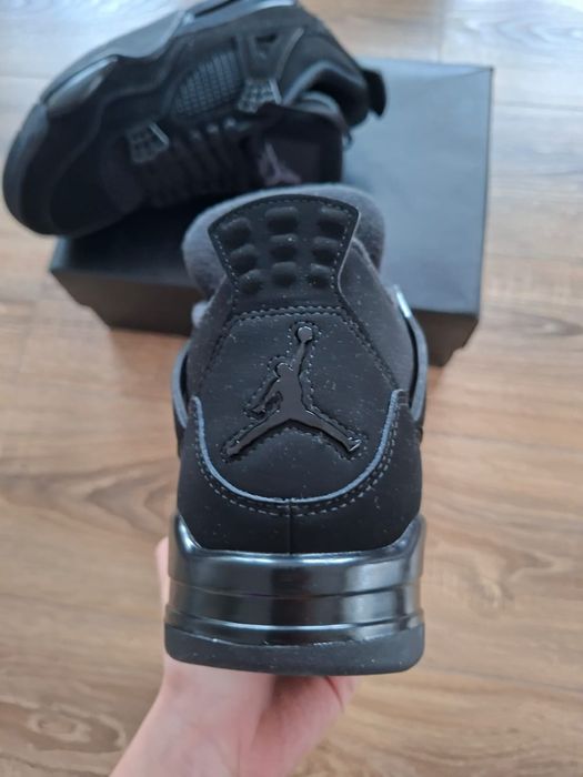 Jordan 4 black cat