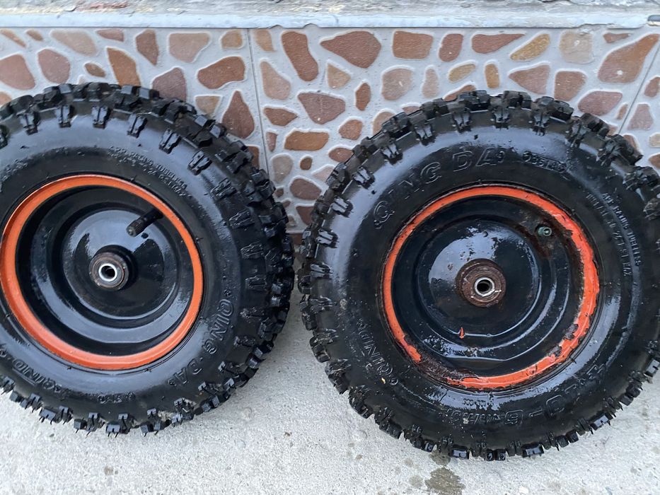 Vand 4 cauciucuri cu tot cu jante atv toate patru 450lei