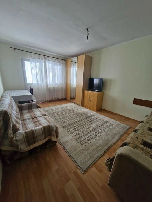 Apartament 2 camere decomandate de închiriat - zona Piața-Sud, Bacău