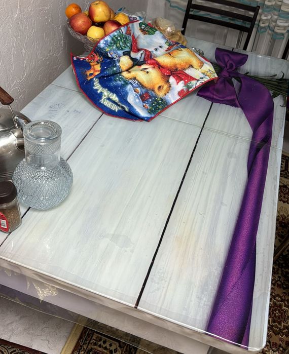 Продам стол и стулья