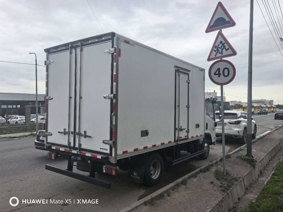 Рефрижератор Isuzu KV100