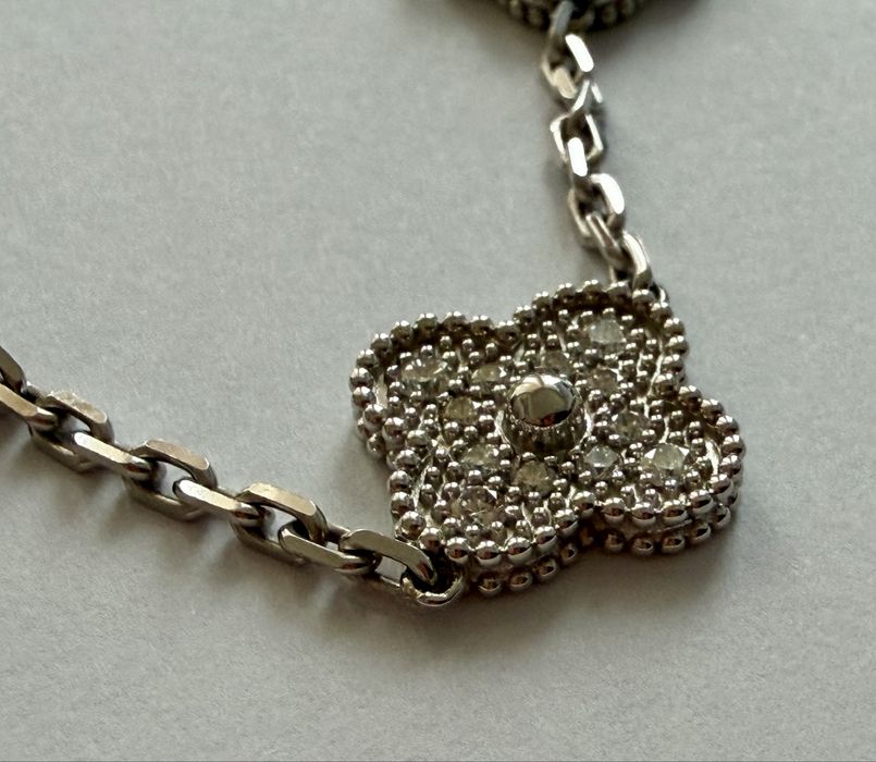 Van Cleef  гривна 18к