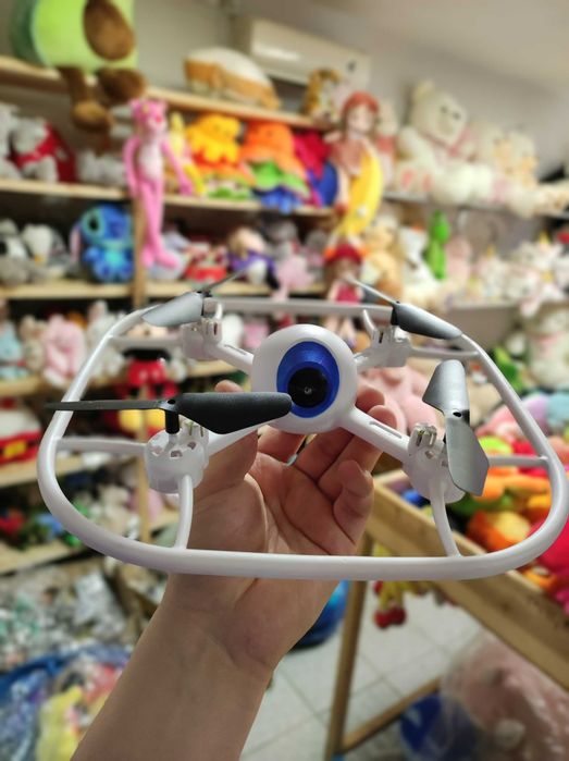 Дрон квадракоптер  игрушки