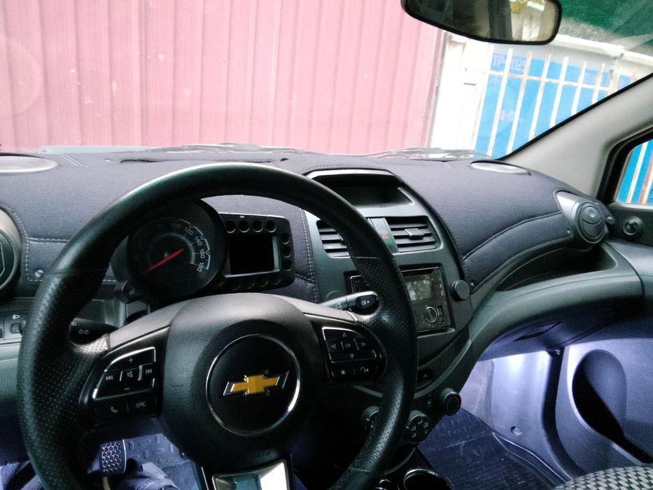 Shevrolet Spark 2012