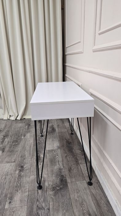 Туалетный столик белый