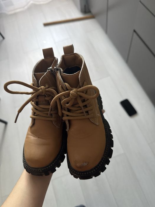 Осенние детские сапоги