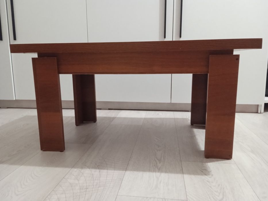 Журнальный столик