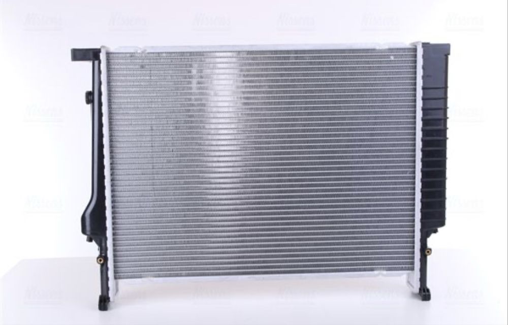 Воден радиатор за бмв е36