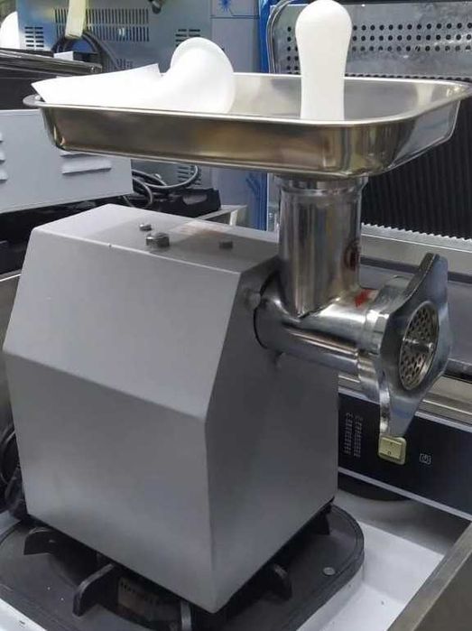Мясорубка промышленная KY12 на 150 кг в час.