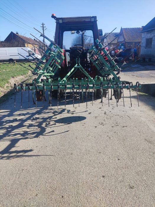 Vând Combinator agricol rabatabil de 4 metri