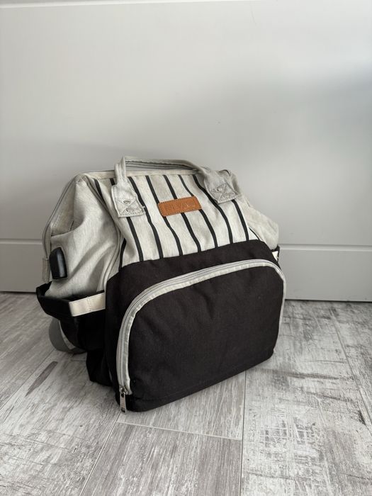 Раница за бебешки неща