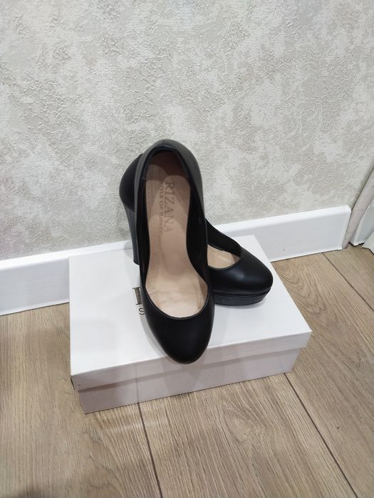 Туфли женские...