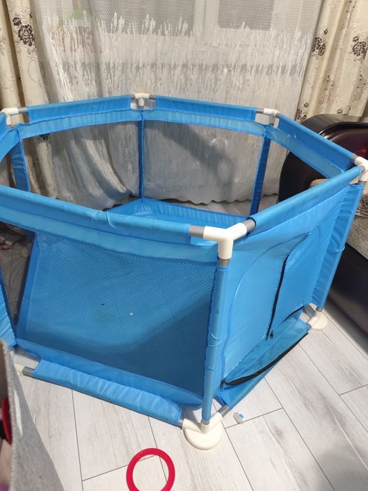 Продам манеж детский и ходунки