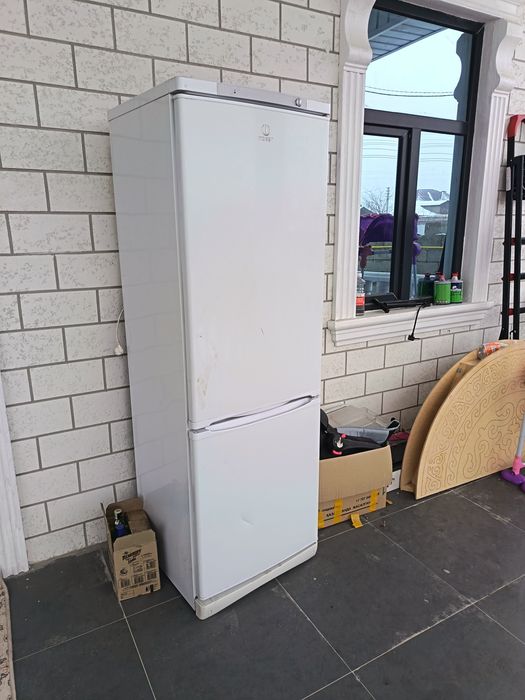 Холодильник Индезит