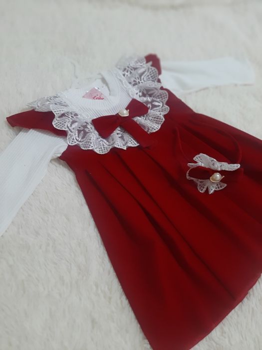 Qizlar uchun qizil koylak