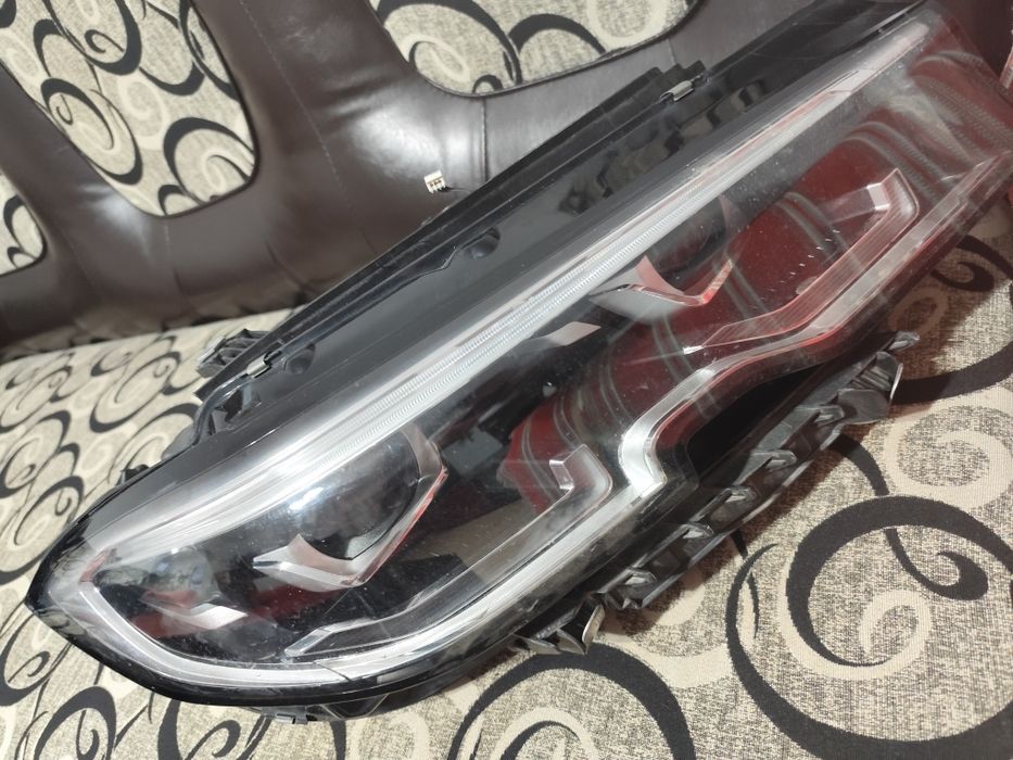Far dreapta BMW g20