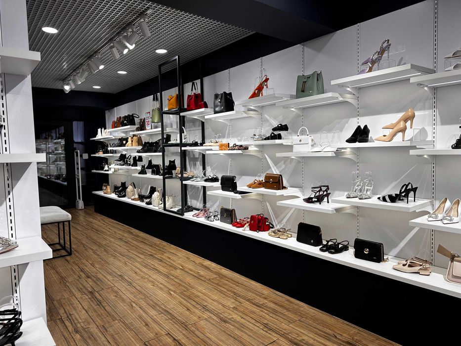 Готовая мебель для магазина обуви | Oyoq kiyim do'koni uchun mebel