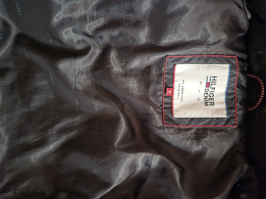 Зимно яке Tommy Hilfiger размер S