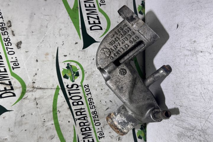 Teu apa lichid racire 070121133C Volkswagen VW Touareg generatia 1 7L