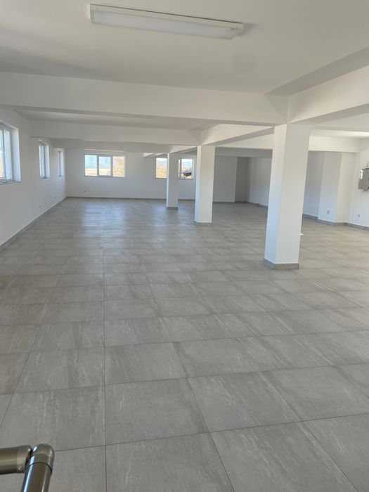 Дава се под наем Магазин в Разлог - 450 кв.м за 1020 € - Снимка #6