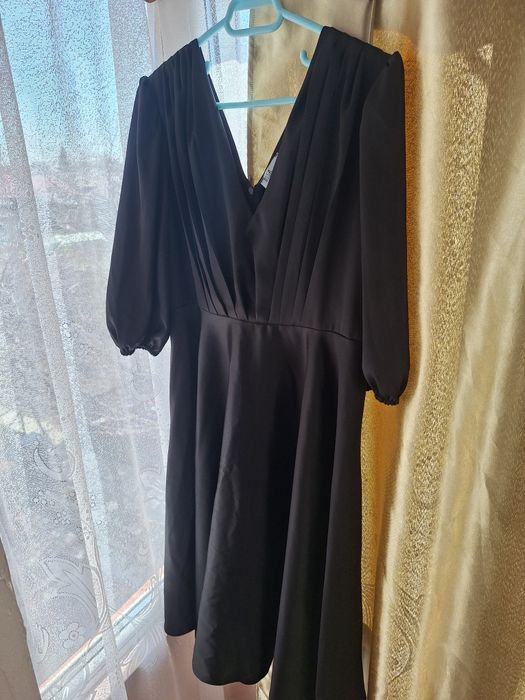 Rochie neagra din tafta