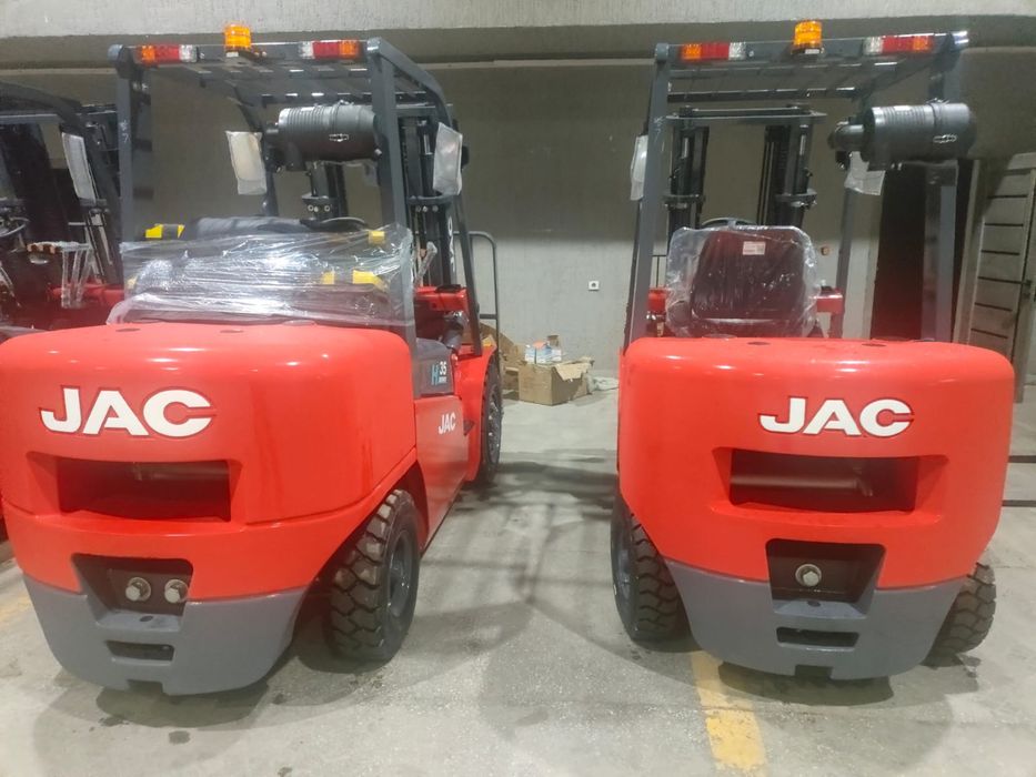 Вилочный погрузчик кара JAC