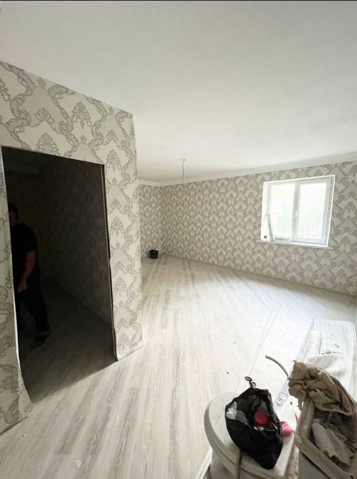 Алексей. Поклейка обоев. Косметический ремонт Малярка Отделка