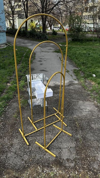 Арки под наем за украса на събитие