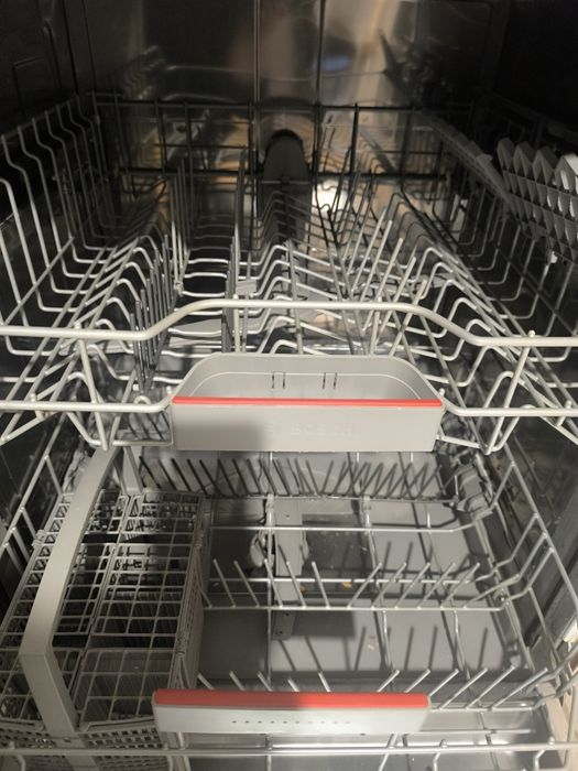 Продам посудомоечную машину СРОЧНО!!