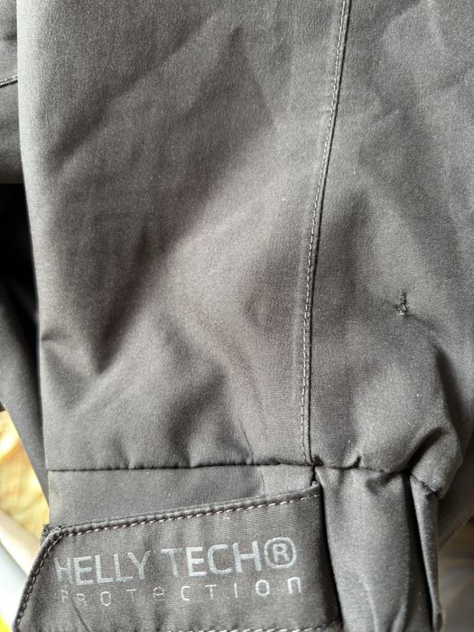 Тънко яке/горнище Helly Hansen