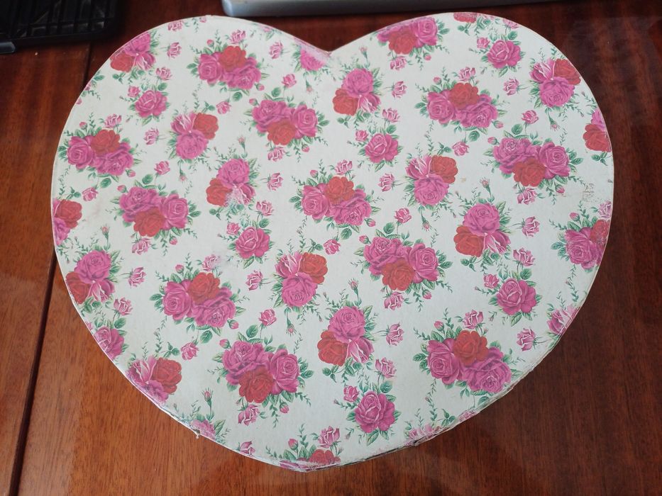 Набор чашек с блюдцами