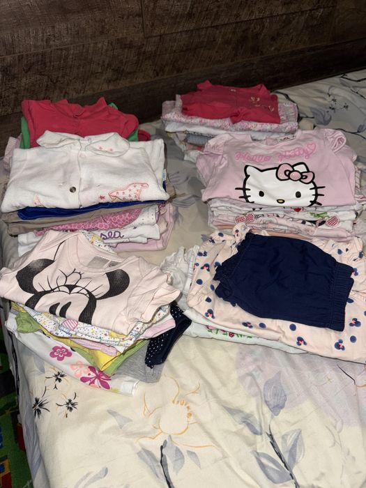 Hainute FETITA de la nastere la 6-9