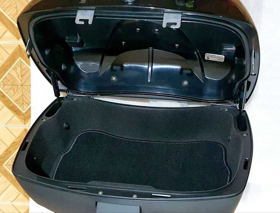 BMW Touring Topcase «Blackstorm Metallic».