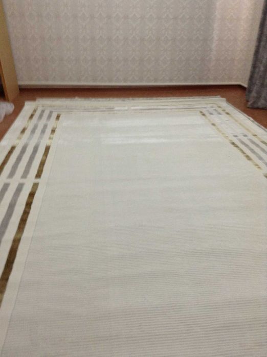 Кілем новый сатылады