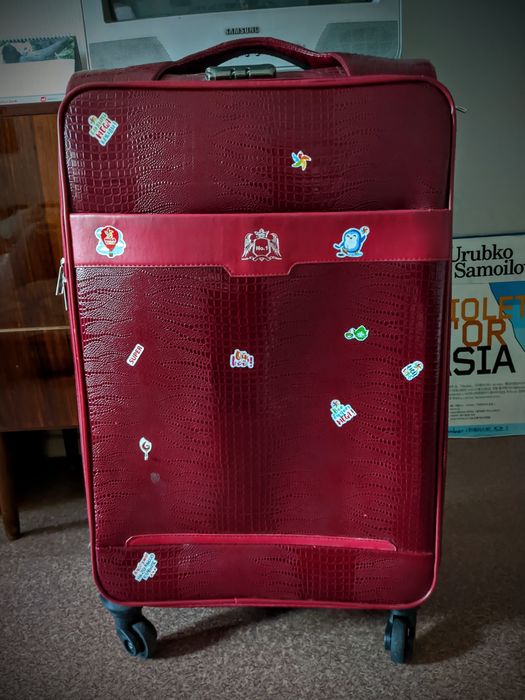 Чемодан большой 71×51×32