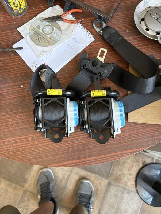 Предни колани toyota qris cross