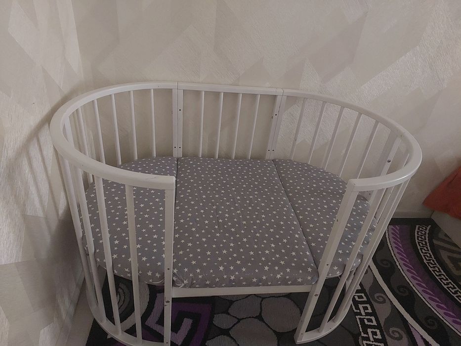 Кровать детская в хорошем состояние