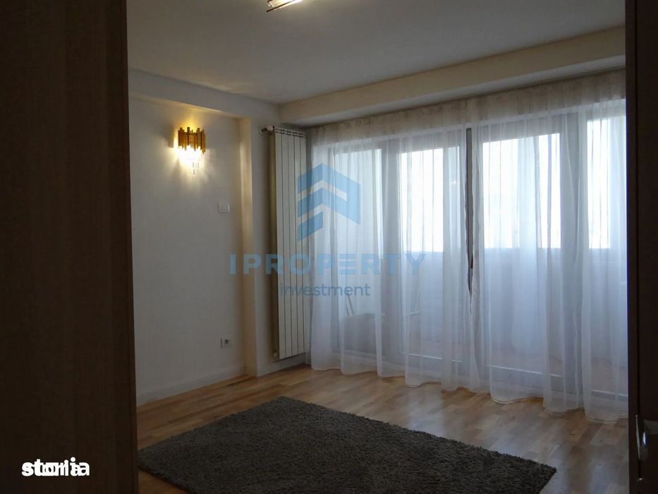 Apartament cu 3 Camere in zona Decebal cu loc de parcare