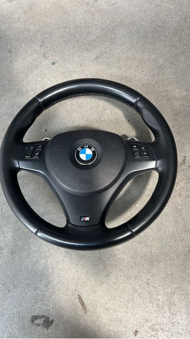 Volan bmw mp m cu padele e90 e91 e92 e93 x1 e84 e82
